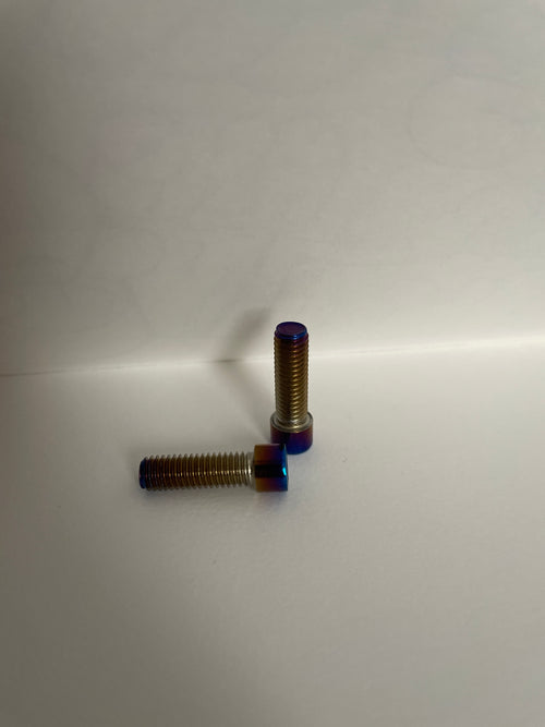 Aipas/qronge Ti Bolts
