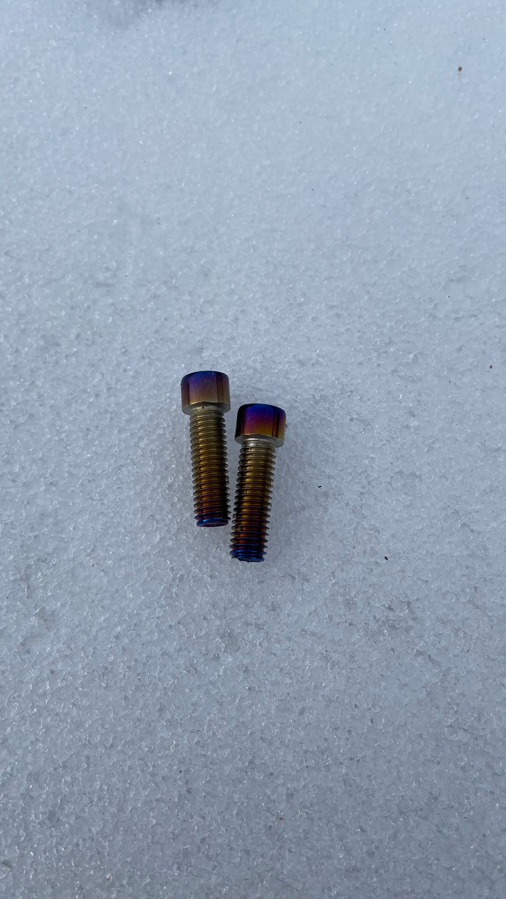 s1/x1/tuttio Ti Bolts